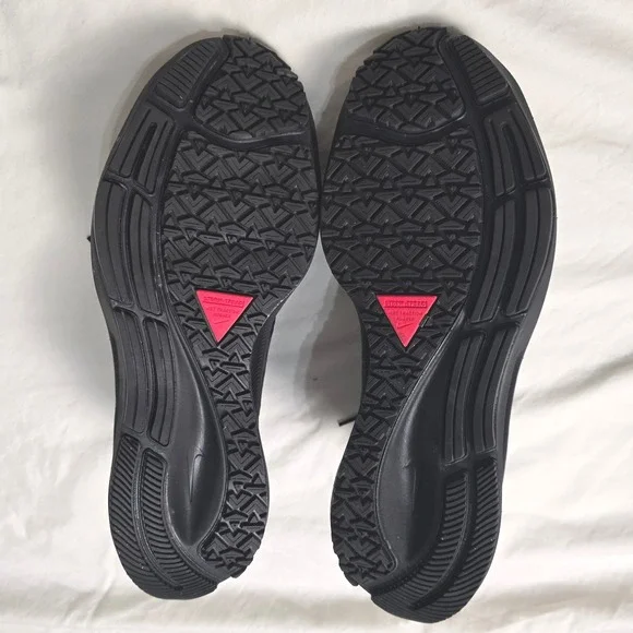 Nike Men's Size 10 Air Zoom Pegasus 39 Shield Running Shoes Black Storm Tread